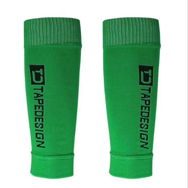 Men's waterproof, quick-dry hiking socks for outdoor activities.