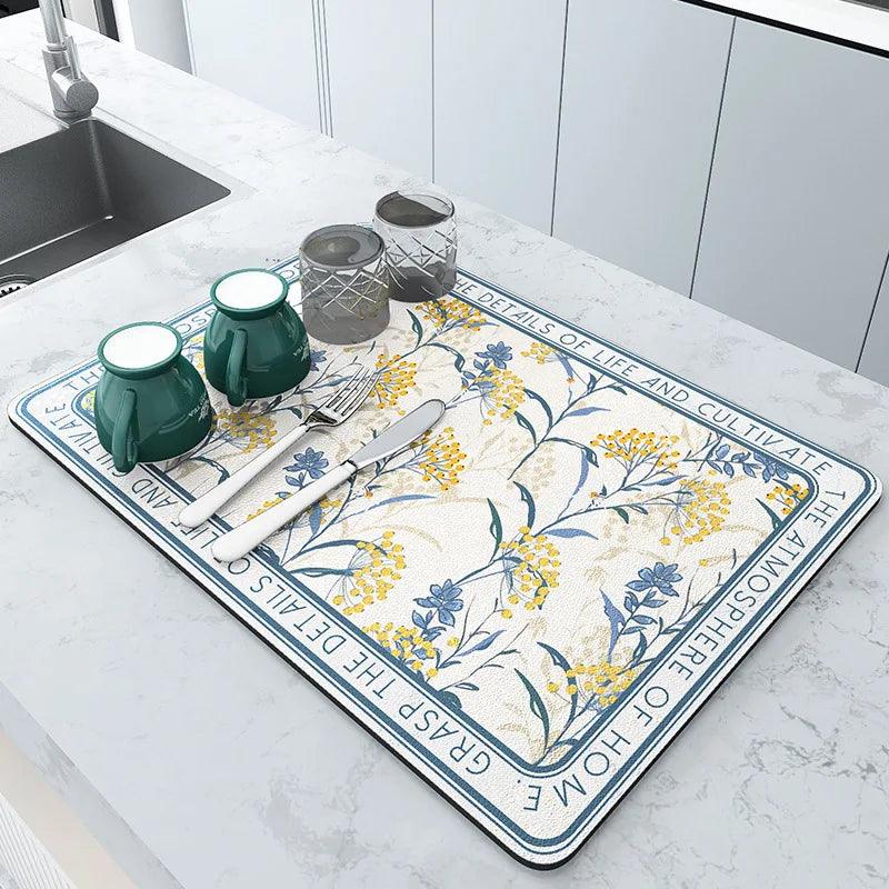 Men's waterproof kitchen mat, non-slip rubber, durable synthetic velour.