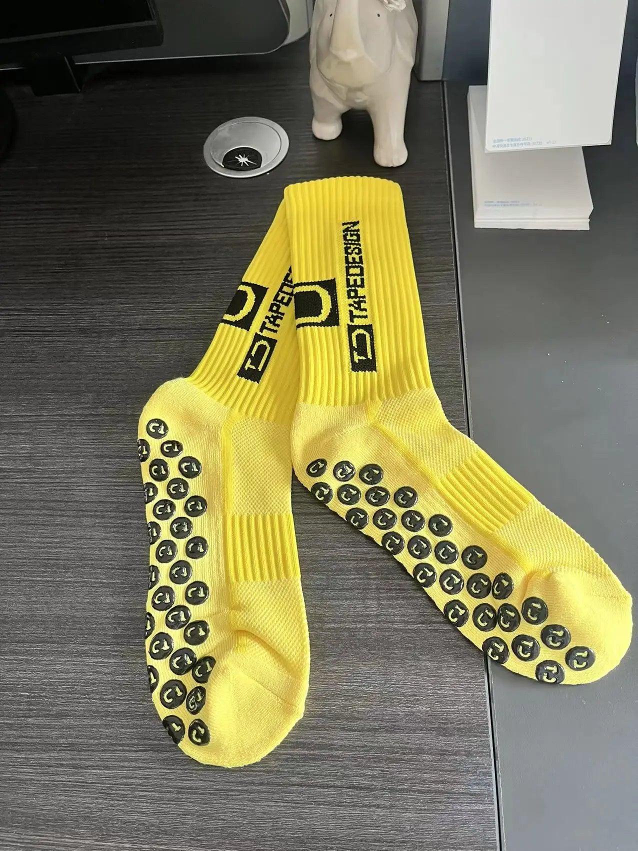 Men's Waterproof Quick-Dry Hiking Socks for Outdoor Activities