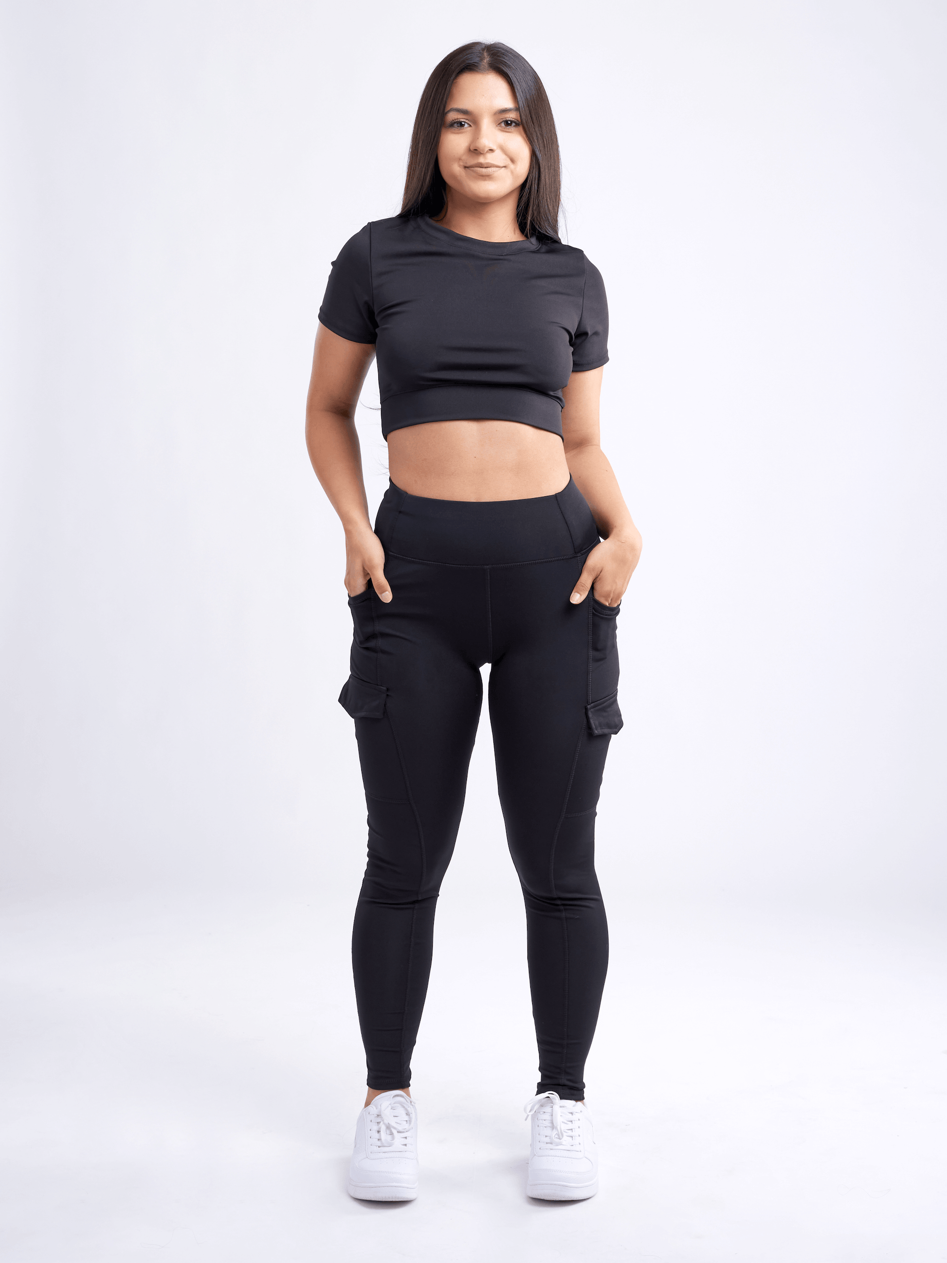 Short-Sleeve Crop Top - Outdoorsavage