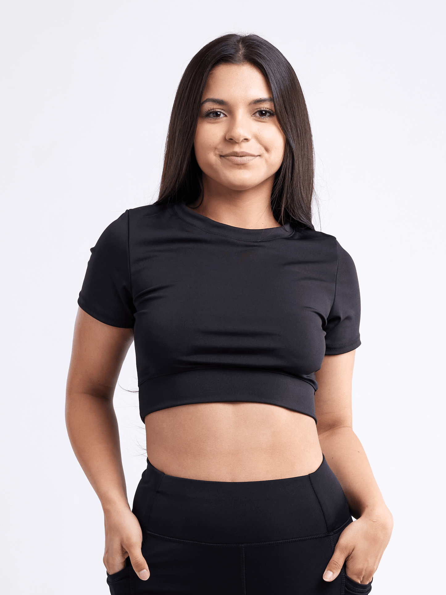 Short-Sleeve Crop Top - Outdoorsavage