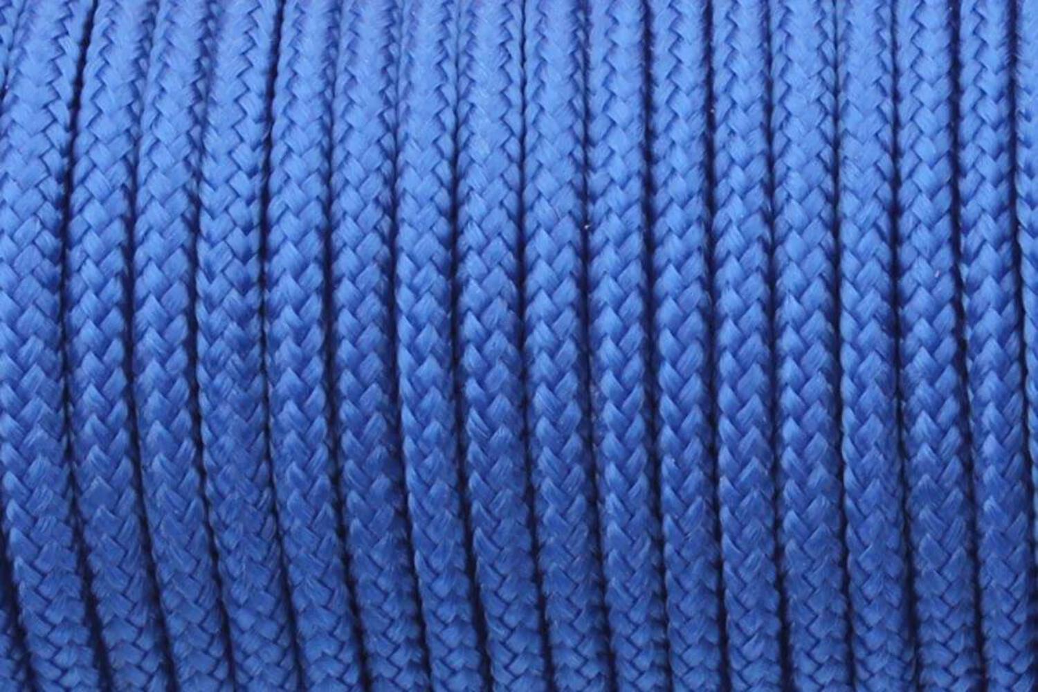 Durable Campingsky 550lb Paracord for camping and hiking.