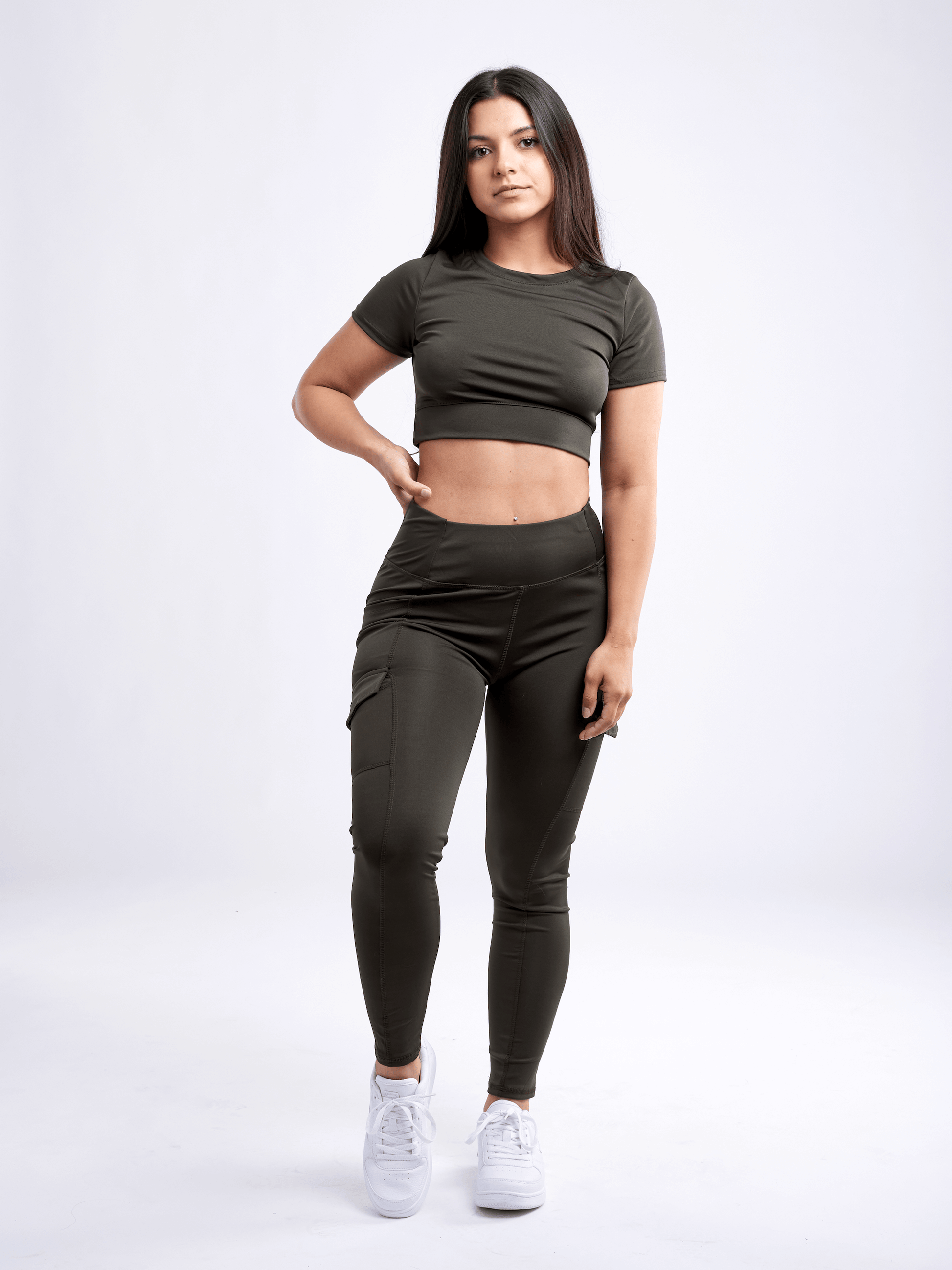 Short-Sleeve Crop Top - Outdoorsavage