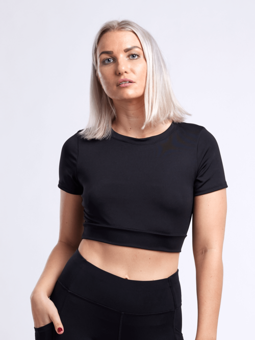 Short-Sleeve Crop Top - Outdoorsavage