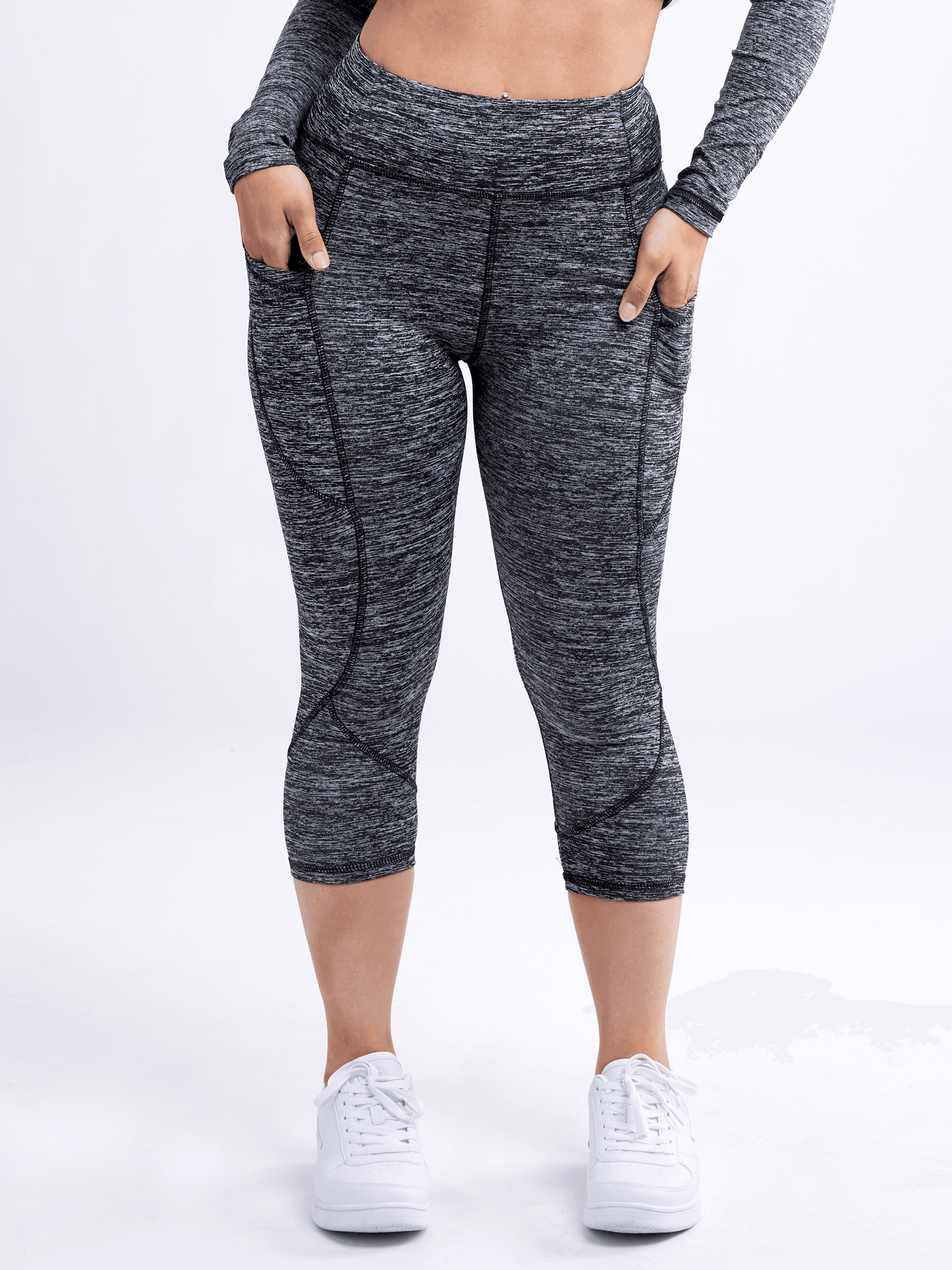 Mid-Rise Capri Fitness Leggings with Side Pockets - Outdoorsavage